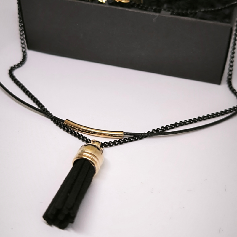 Dubults bohēmiskā stila kaklarota