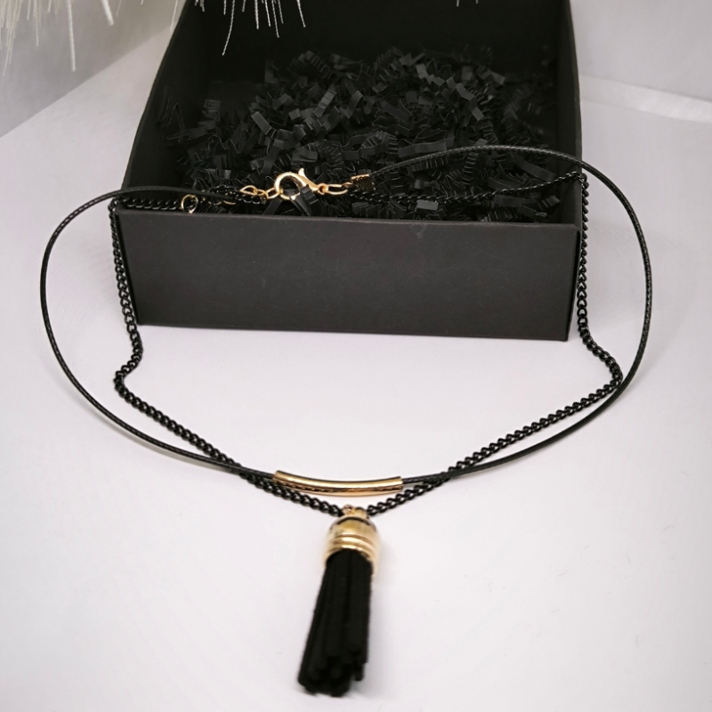 Dubults bohēmiskā stila kaklarota