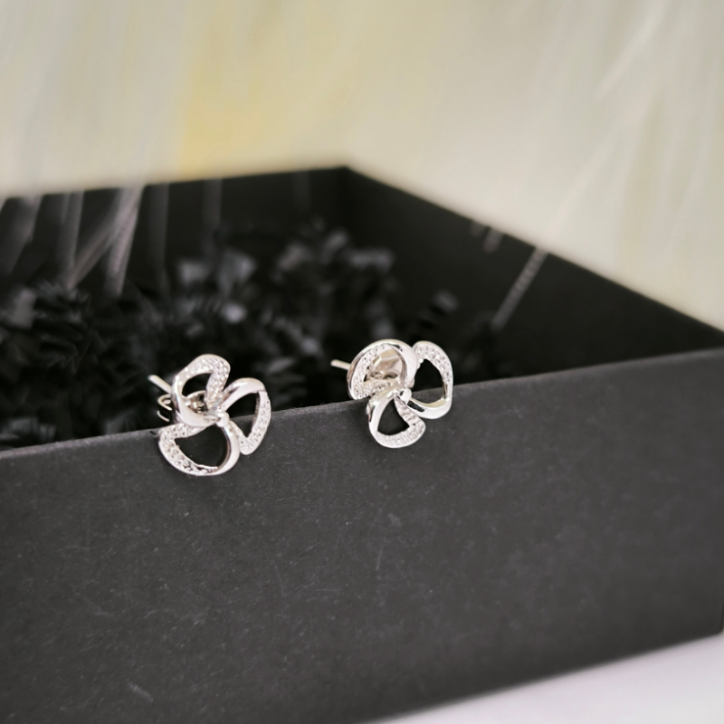 Āboliņa formas auskari