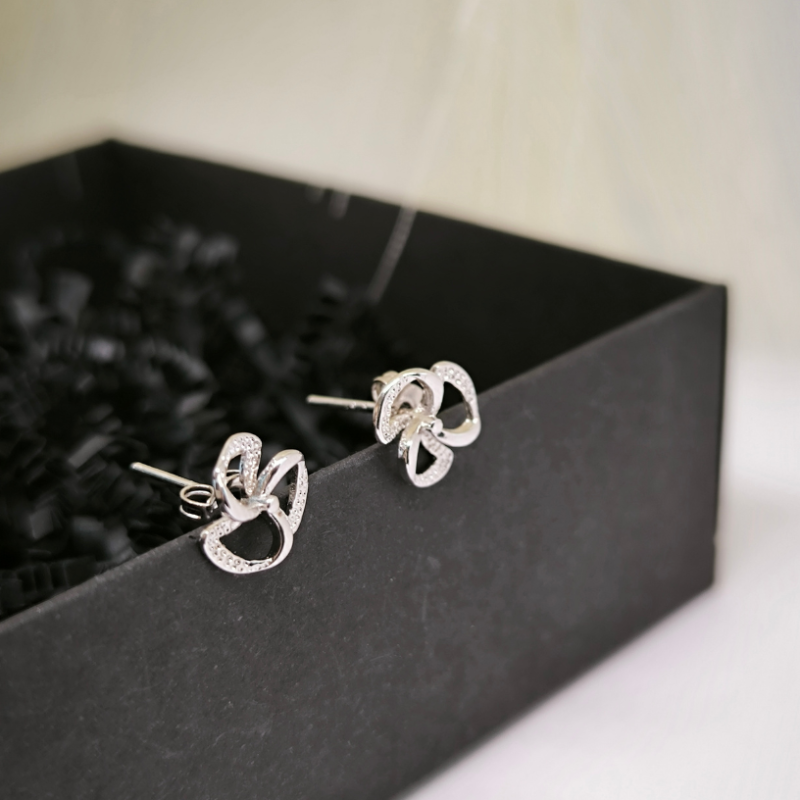 Āboliņa formas auskari