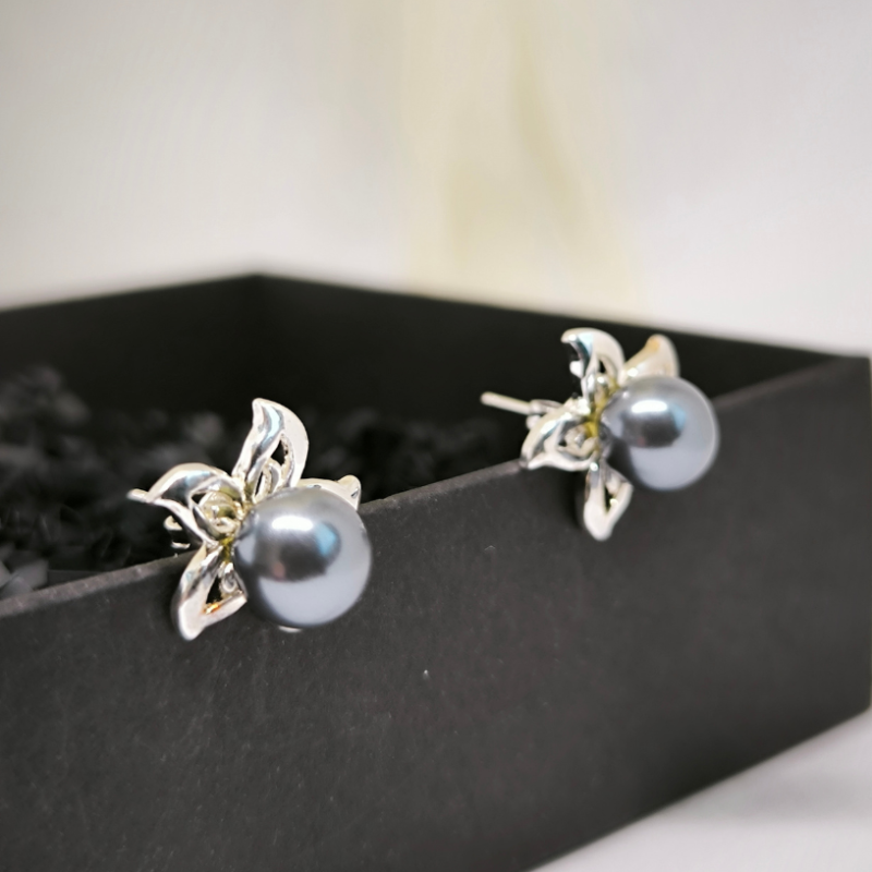 Burvīgas auskari "Ziediņi"