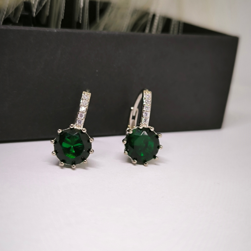 Gredzena formas auskari "Kristāli"