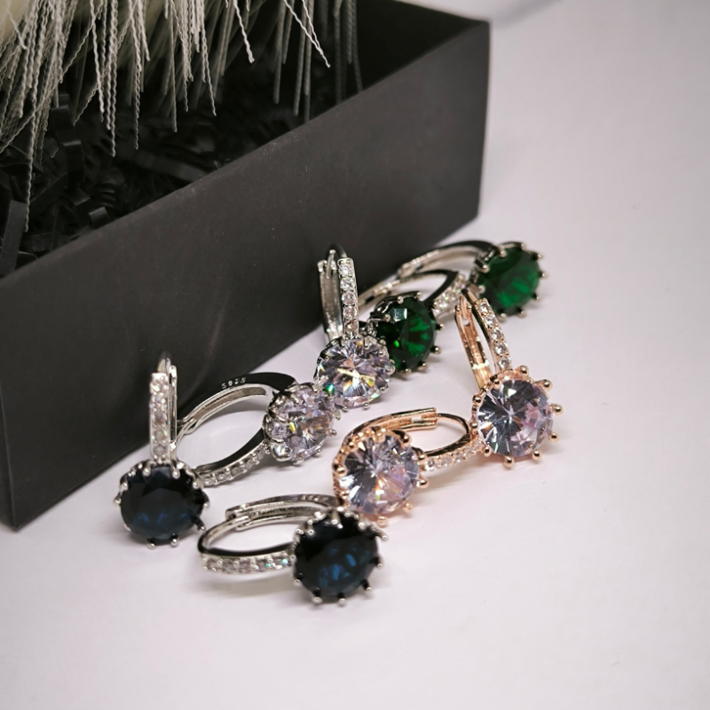 Gredzena formas auskari "Kristāli"