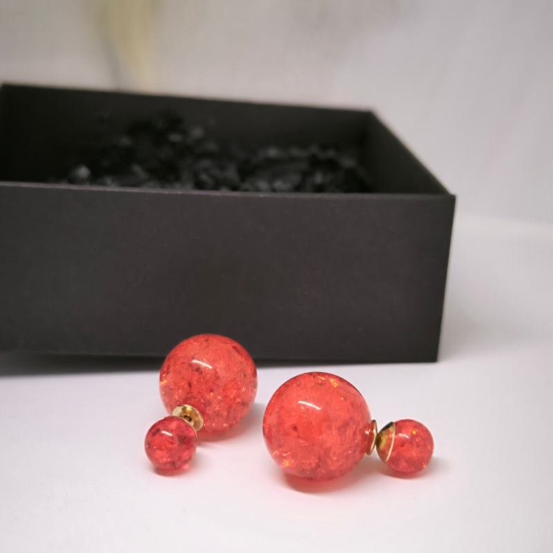 Sasitā stikla imitācijas auskari