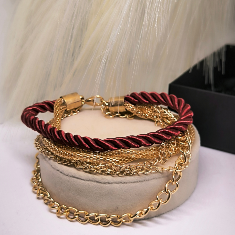 Dažādu krāsu sieviešu rokassprādze