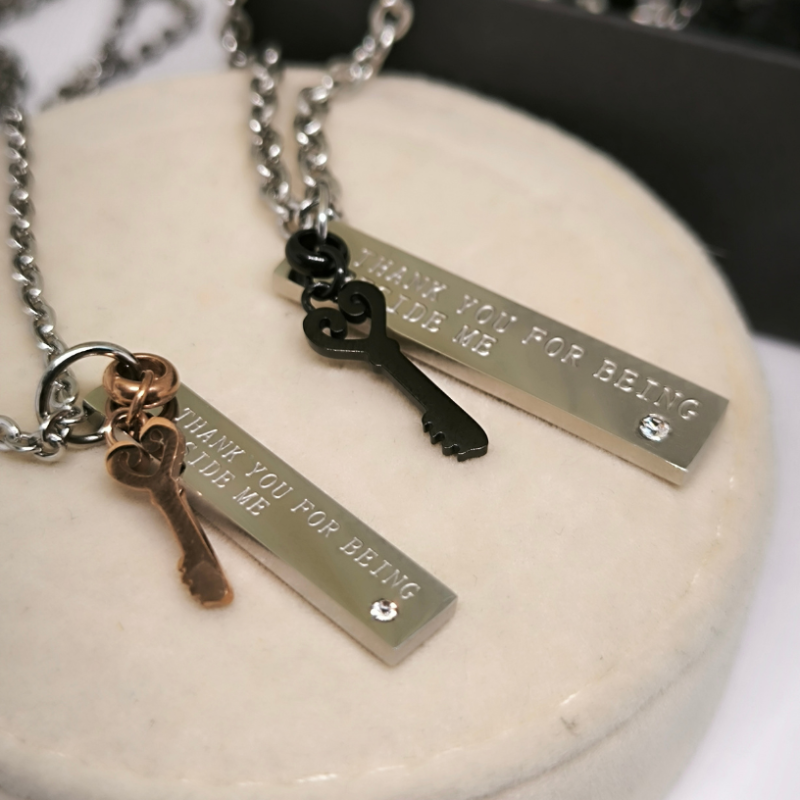 Nerūsējošā tērauda rotaslietu komplekts pārim