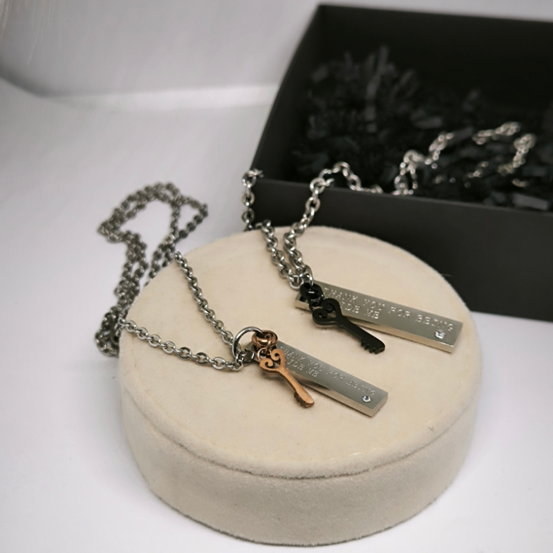 Nerūsējošā tērauda rotaslietu komplekts pārim