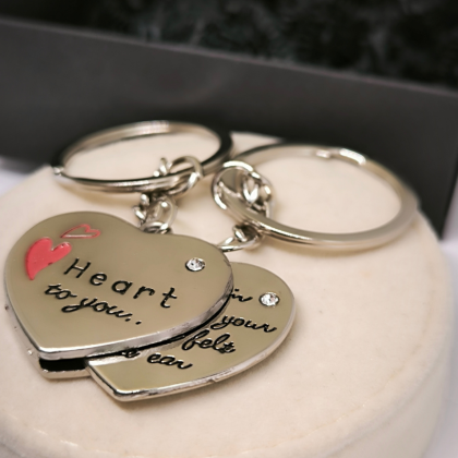 Atslēgu piekariņu komplekts pārim "Heart to you"