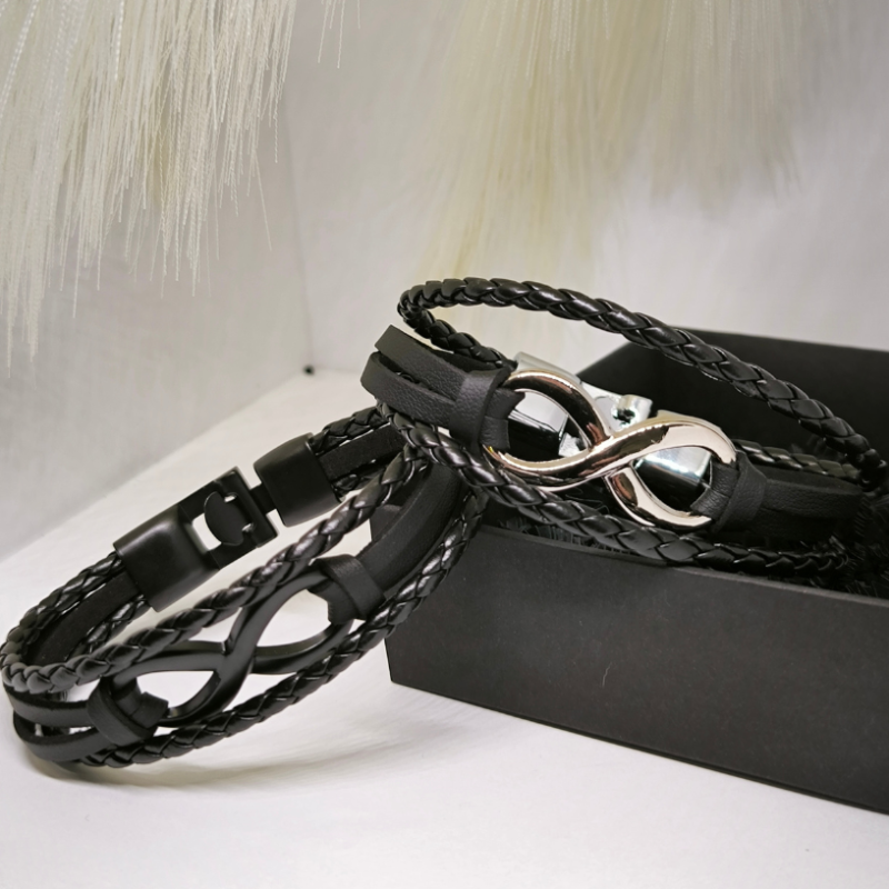 Labi saderīgu ādas rokassprādžu komplekts pāriem