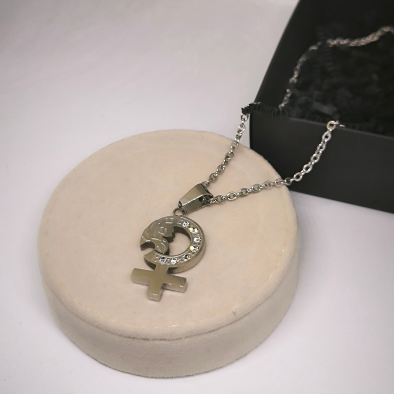 Dubultā kaklarota ar rotājumiem pāriem