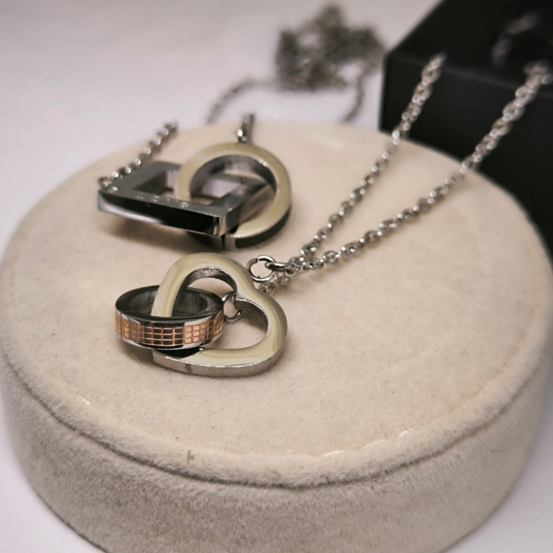 Pāra kaklarotu komplekts "His & Hers love"