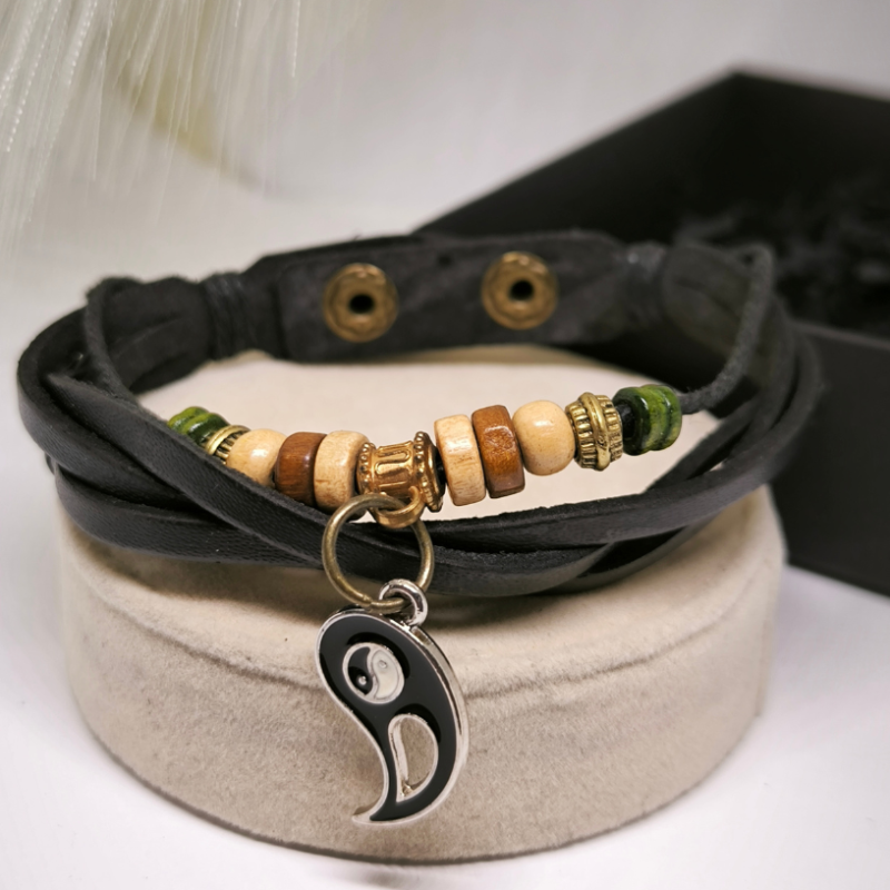 Ādas rokassprādžu komplekts pārim "Yin un Yang"