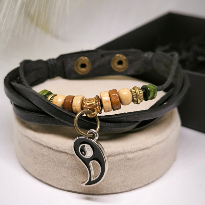 Ādas rokassprādžu komplekts pārim "Yin un Yang"