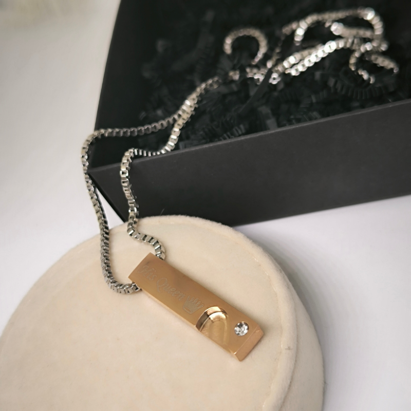 Nerūsējošā tērauda kakla aksesuāri pārim Her King - His Queen