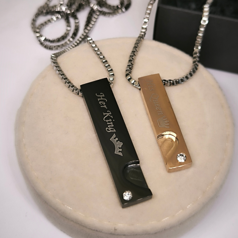 Nerūsējošā tērauda kakla aksesuāri pārim Her King - His Queen