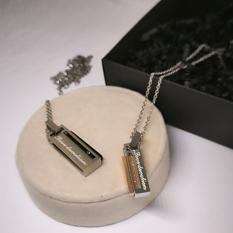 Taisnstūra formas kaklarotu komplekts