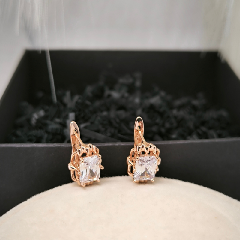 Svētku rozā zelta krāsas auskari ar cirkoniju