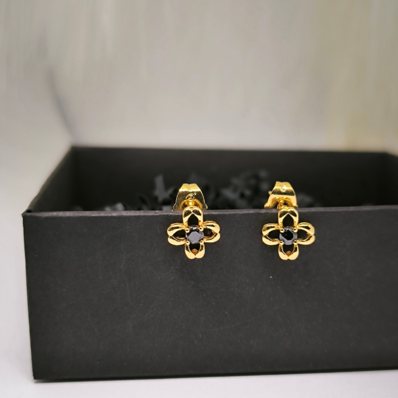 Jauniešu ziediņa formas sieviešu auskari