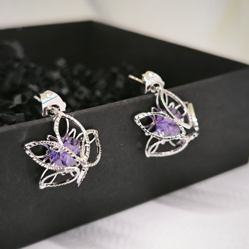 Zieda formas auskari ar cirkonija akmentiņu