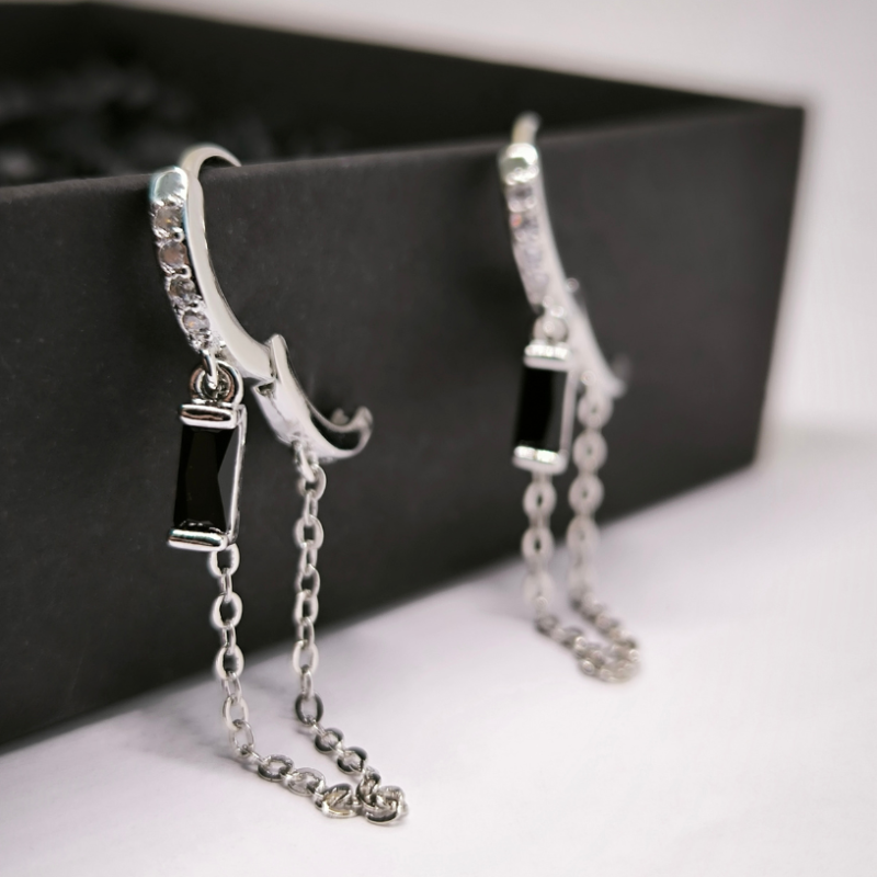 Ekskluzīva dizaina auskari ar cirkoniju