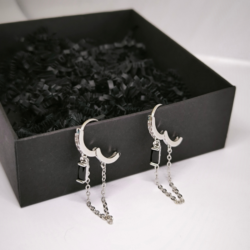 Ekskluzīva dizaina auskari ar cirkoniju