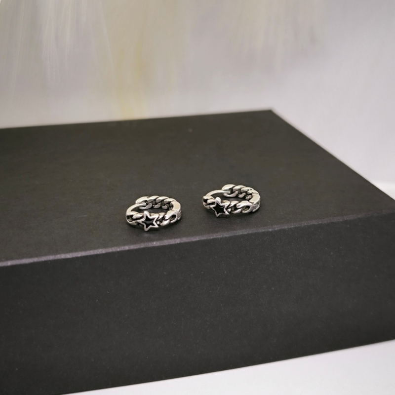 Retro stila sieviešu auskari