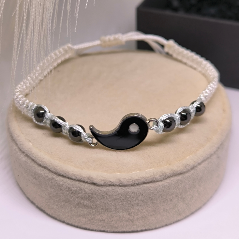 Pāru rokassprādzes ar pērlītēm "Stilīgs duets"