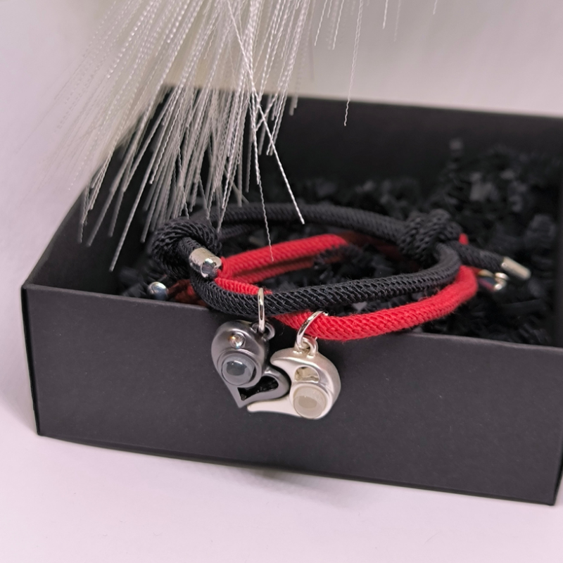 Magnētisko rokassprādžu komplekts "Sirds"