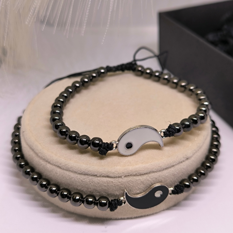 Smalkas pāru rokassprādzes „Melnais minimālisms“