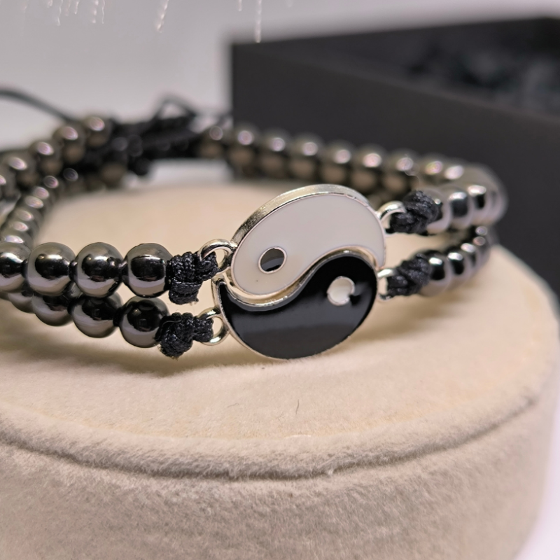 Smalkas pāru rokassprādzes „Melnais minimālisms“