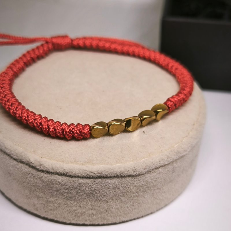 Stilīgs rokassprādžu komplekts ar tīģera aci