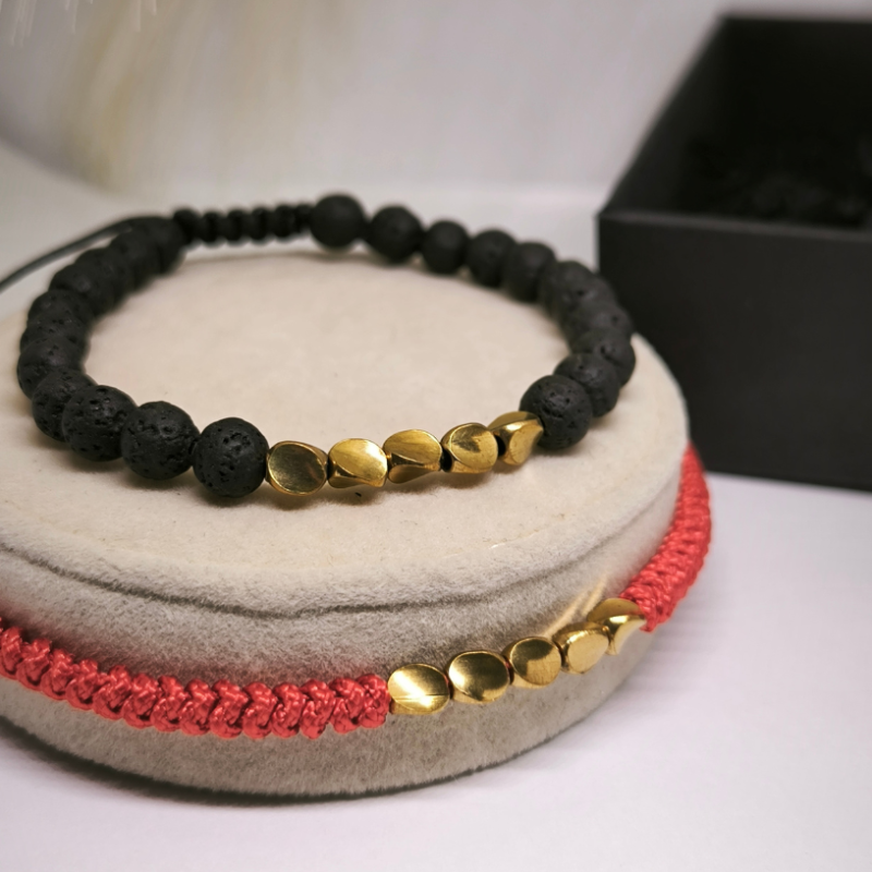 Stilīgs rokassprādžu komplekts ar tīģera aci