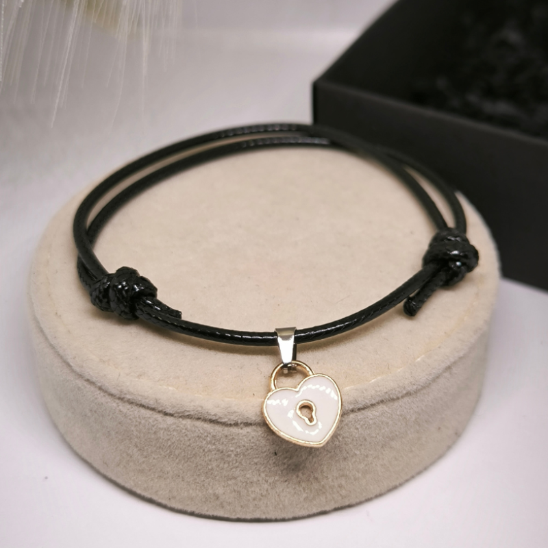 Rokassprādžu komplekts pārim "Atslēga uz sirdi"