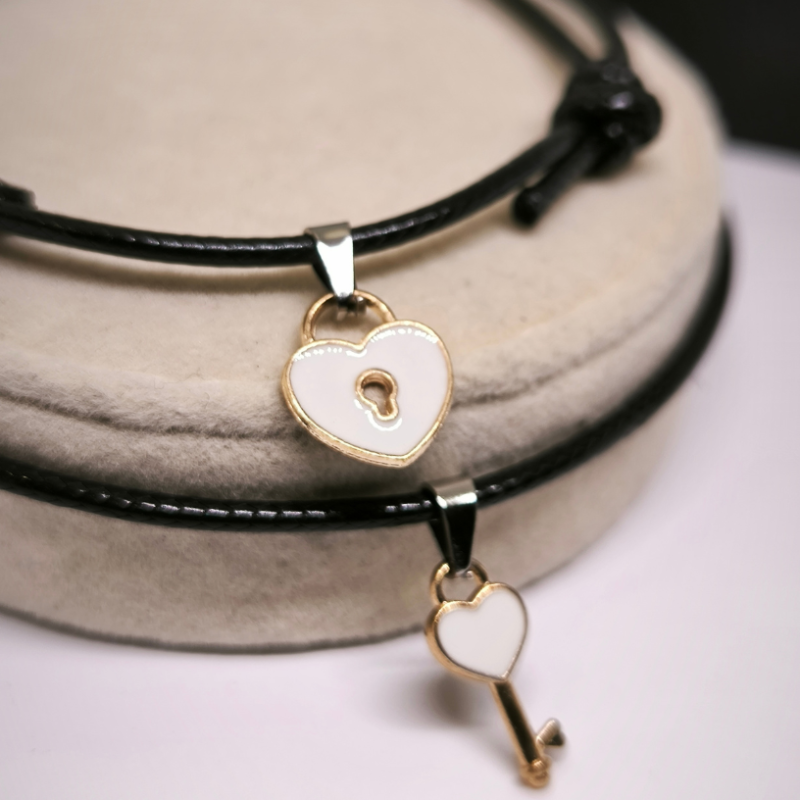 Rokassprādžu komplekts pārim "Atslēga uz sirdi"