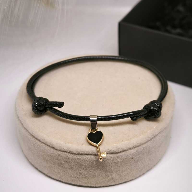 Rokassprādžu komplekts "Atslēga uz sirdi"