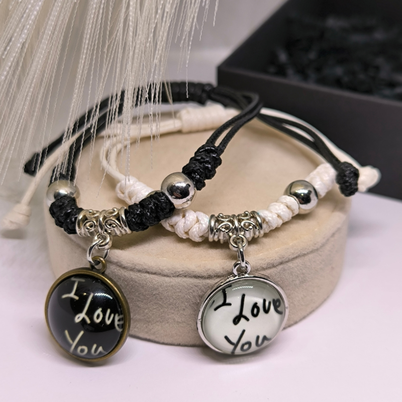 Ekskluzīva dizaina rokassprādžu komplekts pāriem