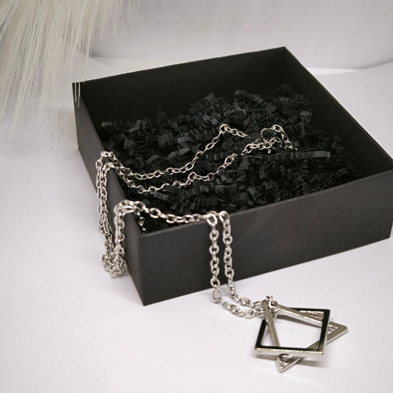 Sudraba krāsas moderns Unisex kaklarotas kulons