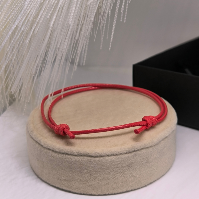 Jauneklīgu rokassprādžu komplekts pāriem