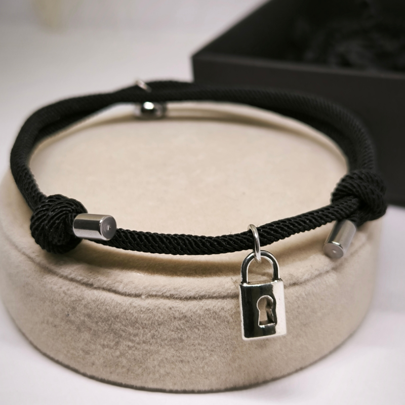 Auduma rokassprādzes ar magnētisko aizdari