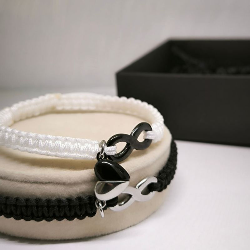 Rokassprādzes pārim "Bezgalīga mīlestība" ar magnētiņiem