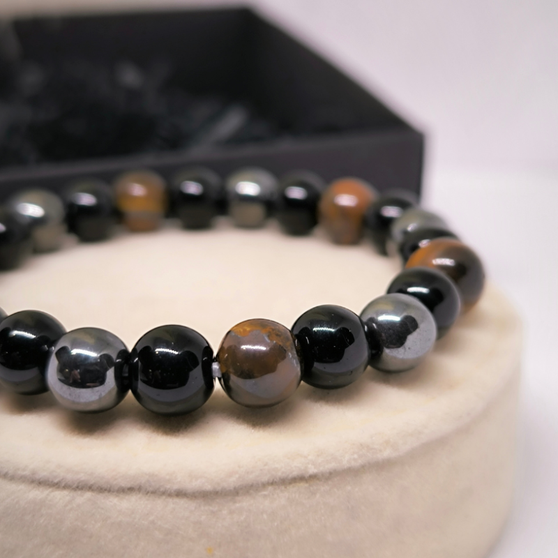 Obsidiana rokassprādze ar tīģera aci