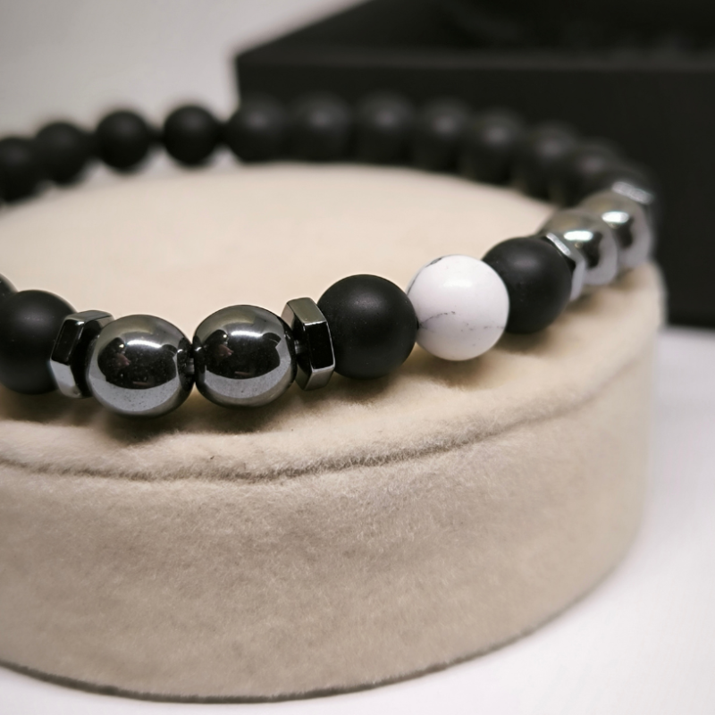 Magnētiska pēdas rokassprādze no pērlītēm