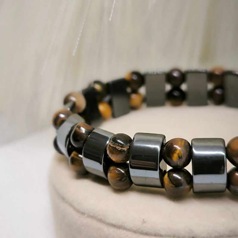 Enerģētiskā hematīta rokassprādze ar tīģeracs.