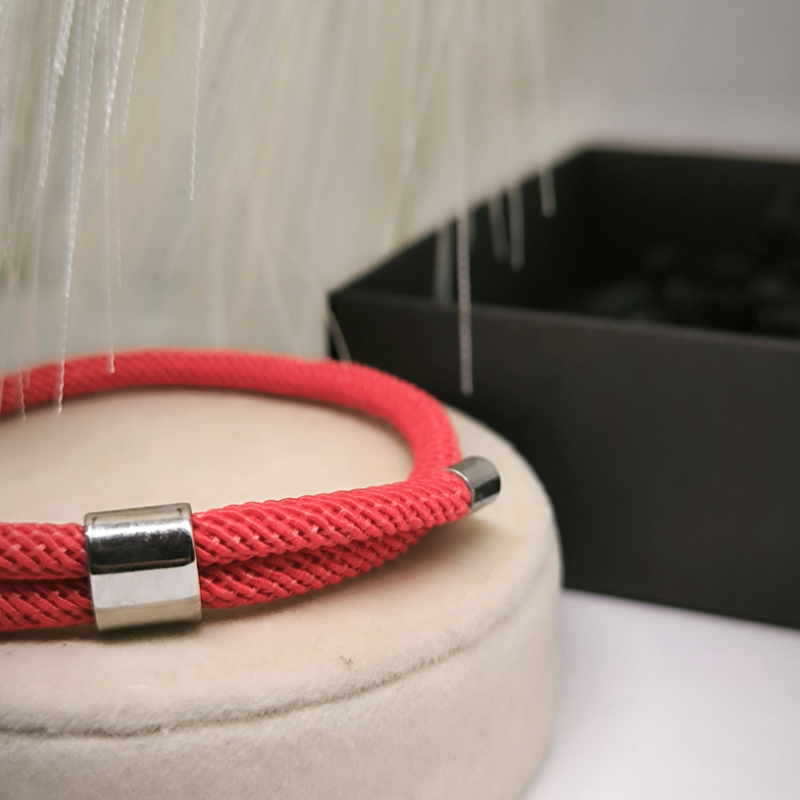 Minimālistiska regulējama auduma rokassprādze