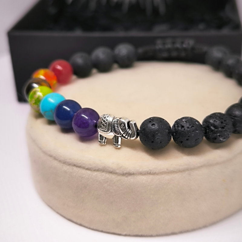 Spēlīga lavas krellīšu rokassprādze ar metāla akcentu