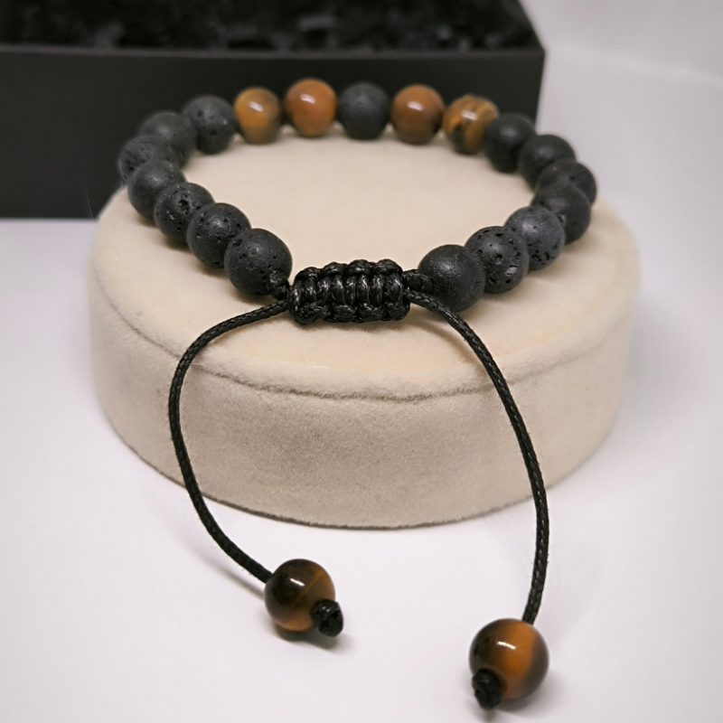 Lavas akmens krelles rokassprādze ar tīģera aci