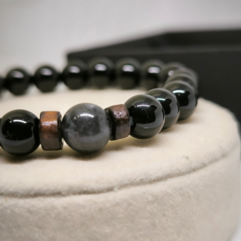 Dabīgā akmens pērlīšu rokassprādze