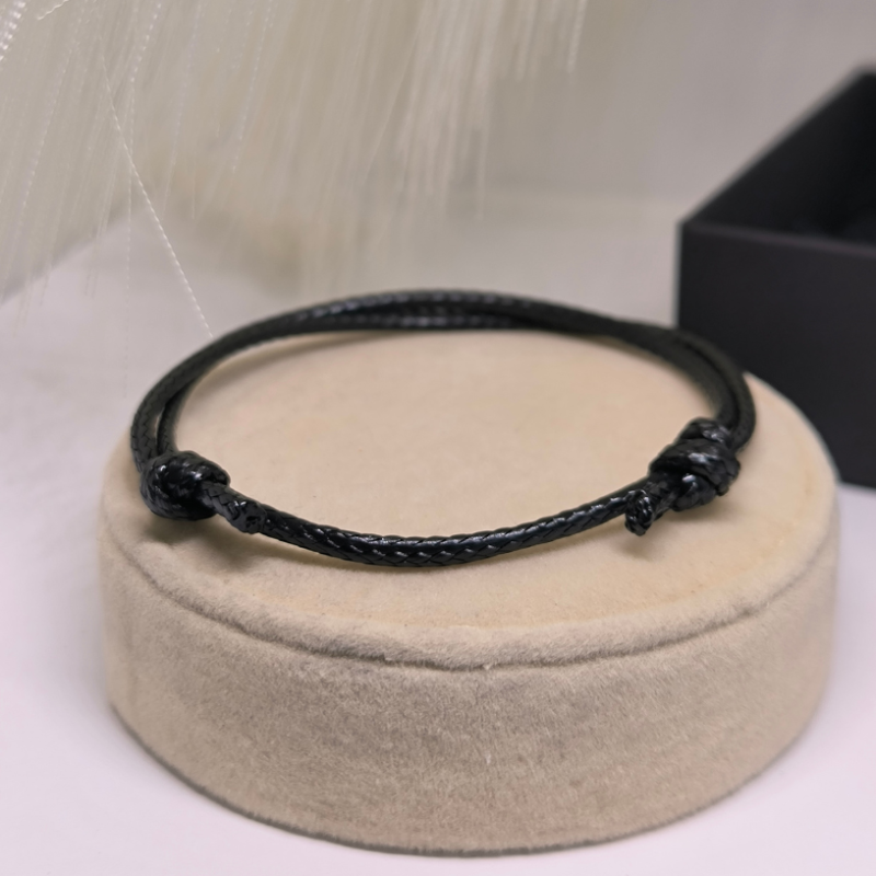 Melnu auduma rokassprādžu komplekts