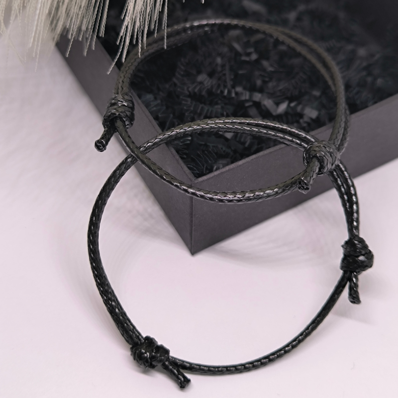 Melnu auduma rokassprādžu komplekts