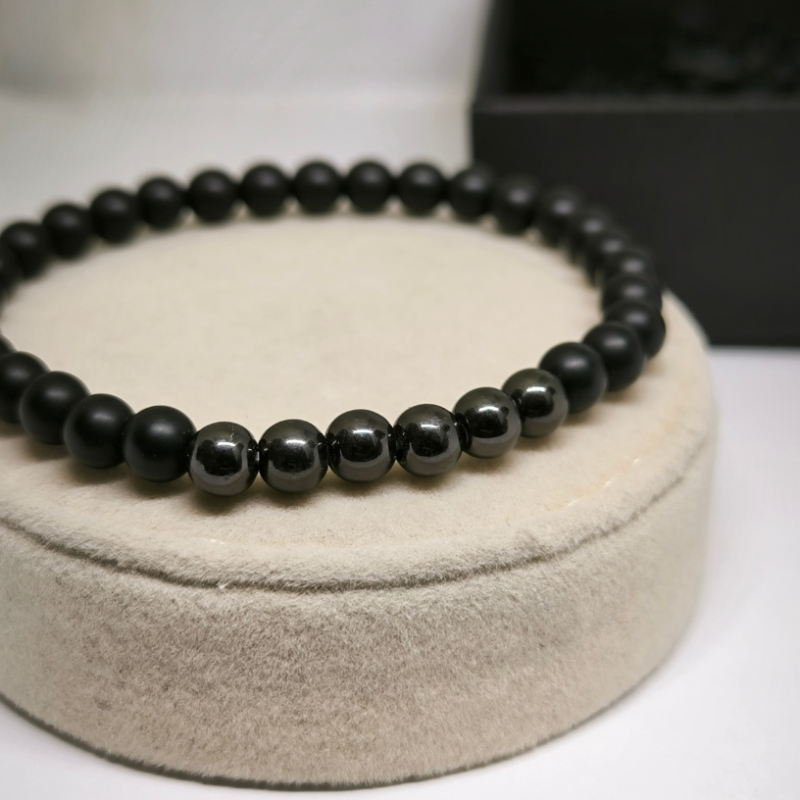 Melna oniksa akmens krellīšu rokassprādžu komplekts